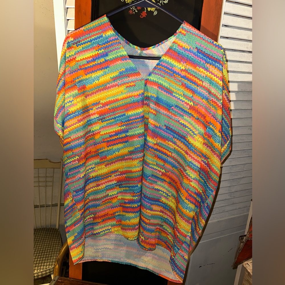 Printed shirt that looks crocheted